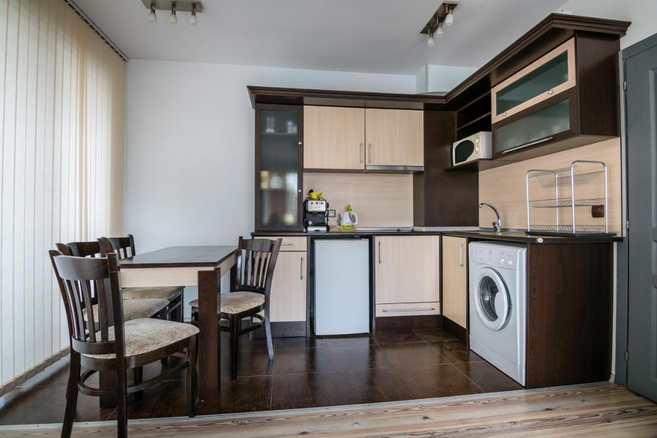 Cozy One-Bedroom Apartment In Night Breeze Burgas Exterior foto
